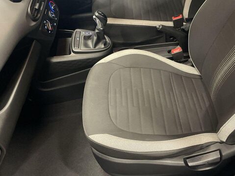 Hyundai i10 1.0 SE Connect Hatchback 5dr Petrol Auto Euro 6 (s/s) (67 ps) Cruise Contr 17