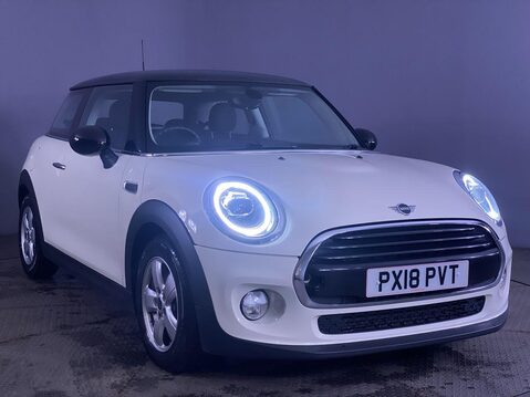 Mini Hatch 1.5 Cooper Hatchback 3dr Petrol Steptronic Euro 6 (s/s) (136 ps) Air Con - 1