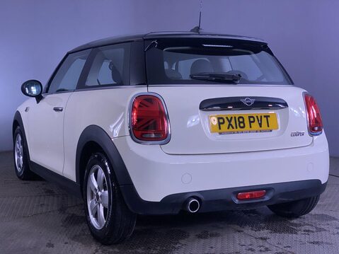 Mini Hatch 1.5 Cooper Hatchback 3dr Petrol Steptronic Euro 6 (s/s) (136 ps) Air Con - 6