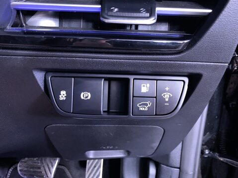 Kia EV6 77.4kWh GT Hatchback 5dr Electric Auto AWD (576 bhp) Sensors - 1 Owner - Sa 29