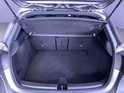 Mercedes-Benz A Class 1.3 A200 AMG Line Night Edition (Premium Plus) Hatchback 5dr Petrol 7G-DCT 13