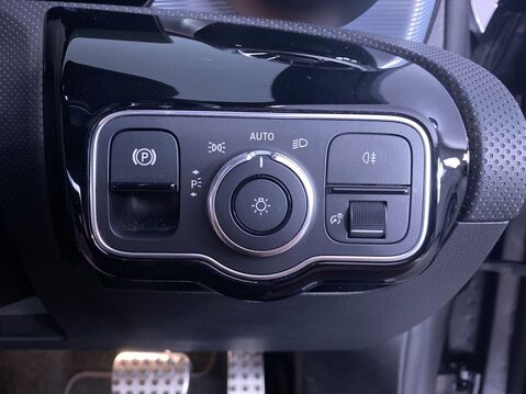 Mercedes-Benz A Class 1.3 A200 AMG Line Night Edition (Premium Plus) Hatchback 5dr Petrol 7G-DCT 23