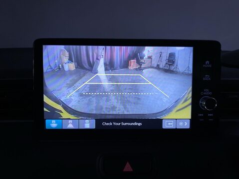 Honda HR-V 1.5 h i-MMD Elegance SUV 5dr Petrol Hybrid CVT Euro 6 (s/s) (131 ps) Sat Na 24