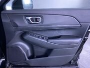 Honda HR-V 1.5 h i-MMD Elegance SUV 5dr Petrol Hybrid CVT Euro 6 (s/s) (131 ps) Sat Na 27