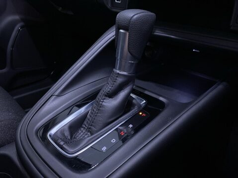 Honda HR-V 1.5 h i-MMD Elegance SUV 5dr Petrol Hybrid CVT Euro 6 (s/s) (131 ps) Sat Na 21