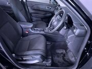 Honda HR-V 1.5 h i-MMD Elegance SUV 5dr Petrol Hybrid CVT Euro 6 (s/s) (131 ps) Sat Na 15