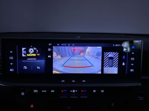 Vauxhall Grandland 1.2 MHEV GS SUV 5dr Petrol Hybrid e-DCT Euro 6 (s/s) (136 ps) Half Leather 24