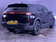 Vauxhall Grandland 1.2 MHEV GS SUV 5dr Petrol Hybrid e-DCT Euro 6 (s/s) (136 ps) Half Leather 8