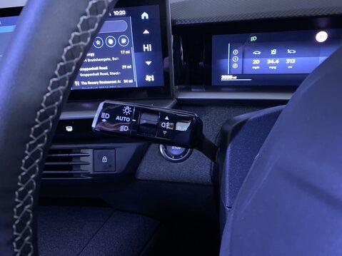 Vauxhall Grandland 1.2 MHEV GS SUV 5dr Petrol Hybrid e-DCT Euro 6 (s/s) (136 ps) Half Leather 23