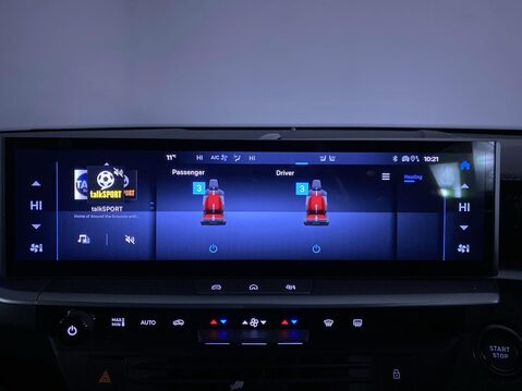 Vauxhall Grandland 1.2 MHEV GS SUV 5dr Petrol Hybrid e-DCT Euro 6 (s/s) (136 ps) Half Leather 25