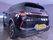 Vauxhall Grandland 1.2 MHEV GS SUV 5dr Petrol Hybrid e-DCT Euro 6 (s/s) (136 ps) Half Leather 14