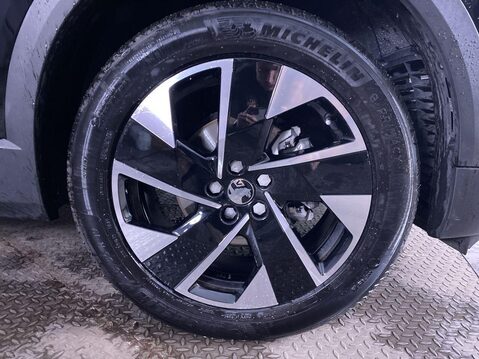 Vauxhall Grandland 1.2 MHEV GS SUV 5dr Petrol Hybrid e-DCT Euro 6 (s/s) (136 ps) Half Leather 12