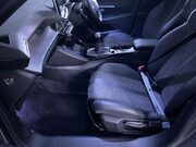 Peugeot 2008 1.2 PureTech GT SUV 5dr Petrol Manual Euro 6 (s/s) (130 ps) Sat Nav - Cruis 17