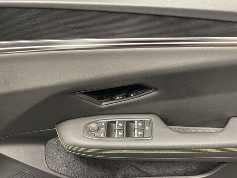 Renault Scenic E-Tech long range 87kWh techno SUV 5dr Electric Auto (22kW Charger) (220 ps) Parki 25