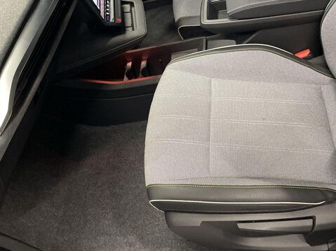 Renault Scenic E-Tech long range 87kWh techno SUV 5dr Electric Auto (22kW Charger) (220 ps) Parki 17