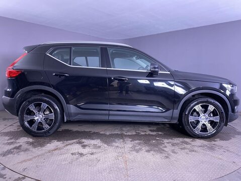 Volvo XC40 1.5 T3 Inscription SUV 5dr Petrol Manual Euro 6 (s/s) (163 ps) Leather - Cr 9