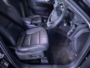 Volvo XC40 1.5 T3 Inscription SUV 5dr Petrol Manual Euro 6 (s/s) (163 ps) Leather - Cr 15