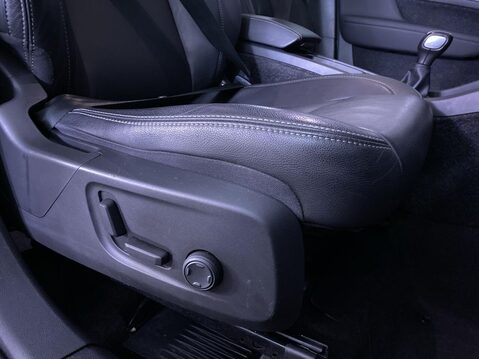 Volvo XC40 1.5 T3 Inscription SUV 5dr Petrol Manual Euro 6 (s/s) (163 ps) Leather - Cr 26