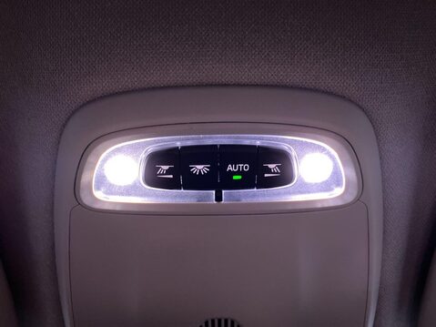 Volvo XC40 1.5 T3 Inscription SUV 5dr Petrol Manual Euro 6 (s/s) (163 ps) Leather - Cr 18