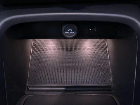 Volvo XC40 1.5 T3 Inscription SUV 5dr Petrol Manual Euro 6 (s/s) (163 ps) Leather - Cr 29