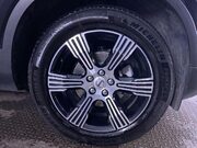 Volvo XC40 1.5 T3 Inscription SUV 5dr Petrol Manual Euro 6 (s/s) (163 ps) Leather - Cr 12