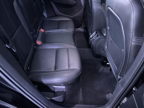 Volvo XC40 1.5 T3 Inscription SUV 5dr Petrol Manual Euro 6 (s/s) (163 ps) Leather - Cr 19