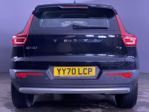 Volvo XC40 1.5 T3 Inscription SUV 5dr Petrol Manual Euro 6 (s/s) (163 ps) Leather - Cr 7