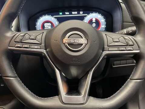 Nissan Juke 1.0 DIG-T N-Connecta SUV 5dr Petrol Manual Euro 6 (s/s) (114 ps) Sensors - 21