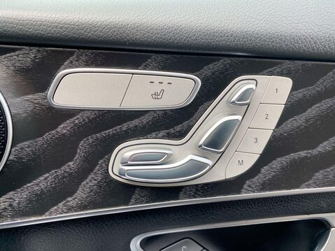 Mercedes-Benz GLC 2.1 GLC250d AMG Line (Premium) SUV 5dr Diesel G-Tronic 4MATIC Euro 6 (s/s) 21