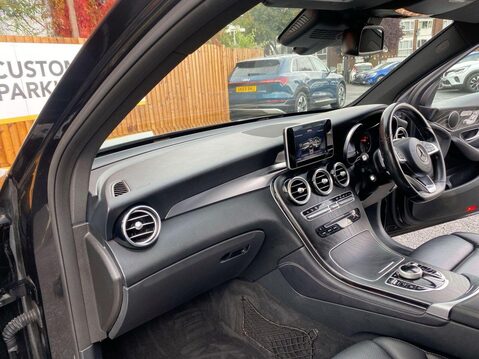 Mercedes-Benz GLC 2.1 GLC250d AMG Line (Premium) SUV 5dr Diesel G-Tronic 4MATIC Euro 6 (s/s) 10