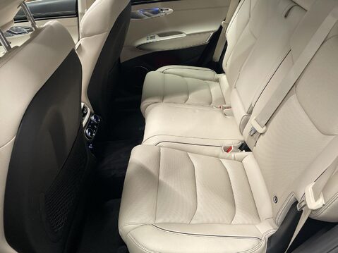 Genesis GV70 2.5T Luxury SUV 5dr Petrol Auto 4WD Euro 6 (s/s) (304 ps) 19