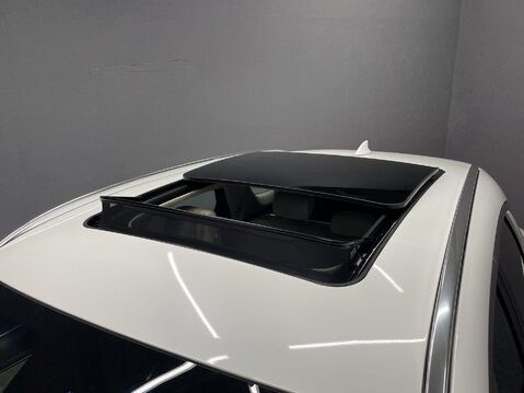 Genesis GV70 2.5T Luxury SUV 5dr Petrol Auto 4WD Euro 6 (s/s) (304 ps) 18