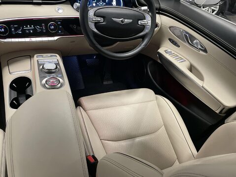 Genesis GV70 2.5T Luxury SUV 5dr Petrol Auto 4WD Euro 6 (s/s) (304 ps) 15