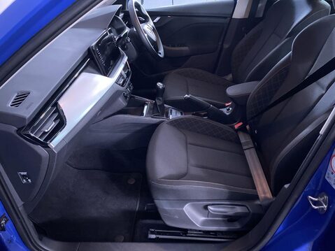 Skoda Kamiq 1.0 TSI SE Drive SUV 5dr Petrol Manual Euro 6 (s/s) (95 ps) Cruise - Blueto 17