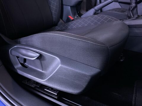 Skoda Kamiq 1.0 TSI SE Drive SUV 5dr Petrol Manual Euro 6 (s/s) (95 ps) Cruise - Blueto 26