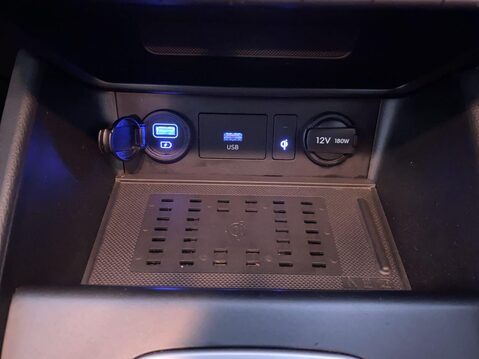 Hyundai KONA 1.6 h-GDi Premium SUV 5dr Petrol Hybrid DCT Euro 6 (s/s) (141 ps) Bluetooth 29