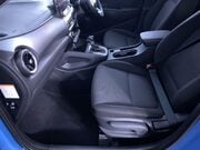 Hyundai KONA 1.6 h-GDi Premium SUV 5dr Petrol Hybrid DCT Euro 6 (s/s) (141 ps) Bluetooth 17
