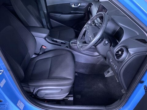 Hyundai KONA 1.6 h-GDi Premium SUV 5dr Petrol Hybrid DCT Euro 6 (s/s) (141 ps) Bluetooth 15