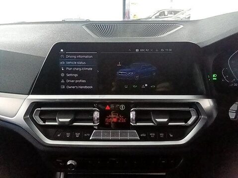 BMW 3 Series 2.0 330e 12kWh M Sport Saloon 4dr Petrol Plug-in Hybrid Auto Euro 6 (s/s) ( 10