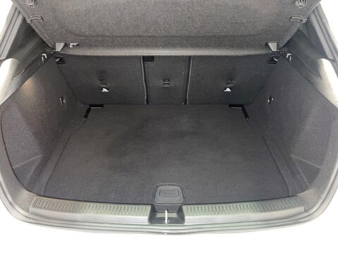 Mercedes-Benz A Class 1.3 A180 Sport (Executive) Hatchback 5dr Petrol 7G-DCT Euro 6 (s/s) (136 ps 23