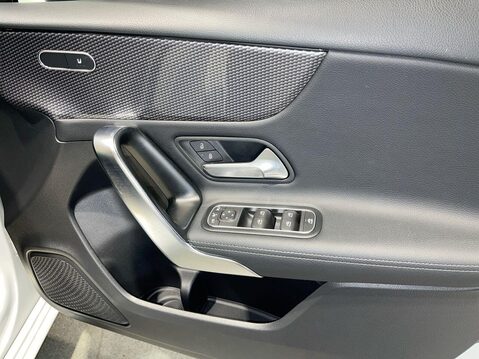 Mercedes-Benz A Class 1.3 A180 Sport (Executive) Hatchback 5dr Petrol 7G-DCT Euro 6 (s/s) (136 ps 35