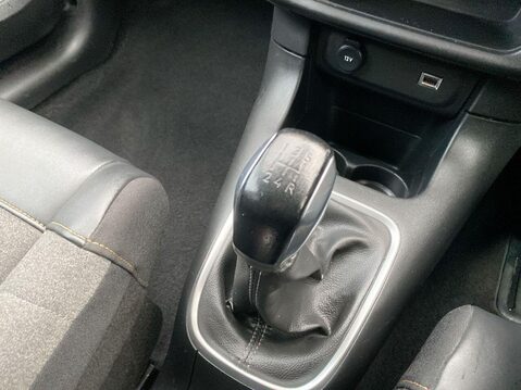 Citroen C3 1.2 PureTech Shine Plus Hatchback 5dr Petrol Manual Euro 6 (s/s) (83 ps) C 11