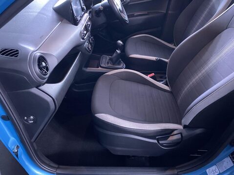 Hyundai i10 1.2 SE Connect Hatchback 5dr Petrol Manual Euro 6 (s/s) (84 ps) Alloy Wheel 10