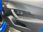 Peugeot 2008 1.2 PureTech GT SUV 5dr Petrol EAT Euro 6 (s/s) (130 ps) Bluetooth - Air Co 25