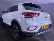 Volkswagen T-Roc 1.0 TSI Style SUV 5dr Petrol Manual Euro 6 (s/s) (110 ps) 4