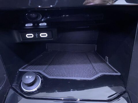 Volkswagen T-Roc 1.0 TSI Style SUV 5dr Petrol Manual Euro 6 (s/s) (110 ps) 19