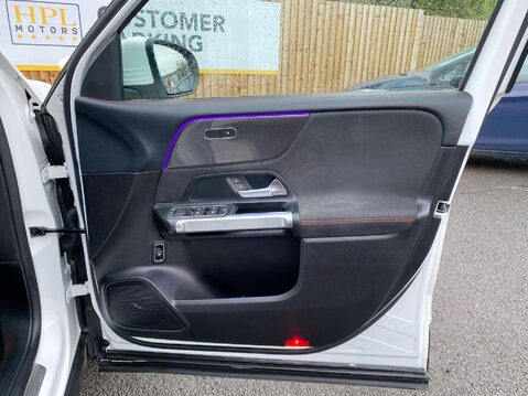 Mercedes-Benz GLB 1.3 GLB200 AMG Line (Premium 2) SUV 5dr Petrol 7G-DCT Euro 6 (s/s) (163 ps) 17