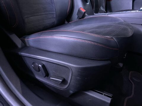 Ford Kuga 2.5 EcoBoost Duratec 14.4kWh ST-Line X SUV 5dr Petrol Plug-in Hybrid CVT Eu 26