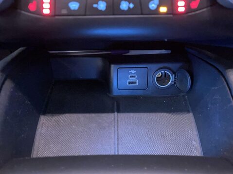 Ford Kuga 2.5 EcoBoost Duratec 14.4kWh ST-Line X SUV 5dr Petrol Plug-in Hybrid CVT Eu 31