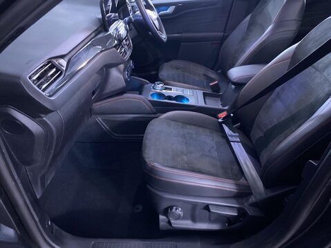 Ford Kuga 2.5 Duratec 14.4kWh ST-Line X Edition SUV 5dr Petrol Plug-in Hybrid CVT Eur 17